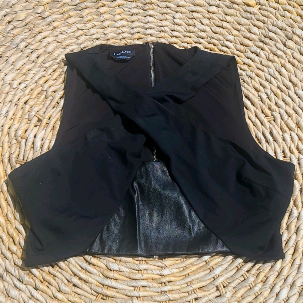Bebe crop top
